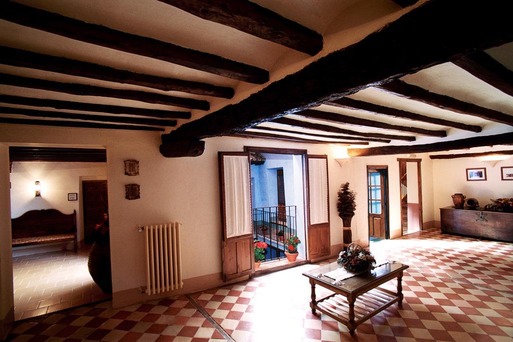 Hospederia Meson De La Dolores Calatayud Bagian luar foto